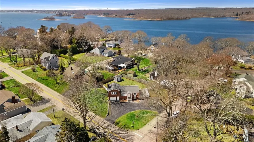 106 Cedar Island Road Narragansett RI 02882