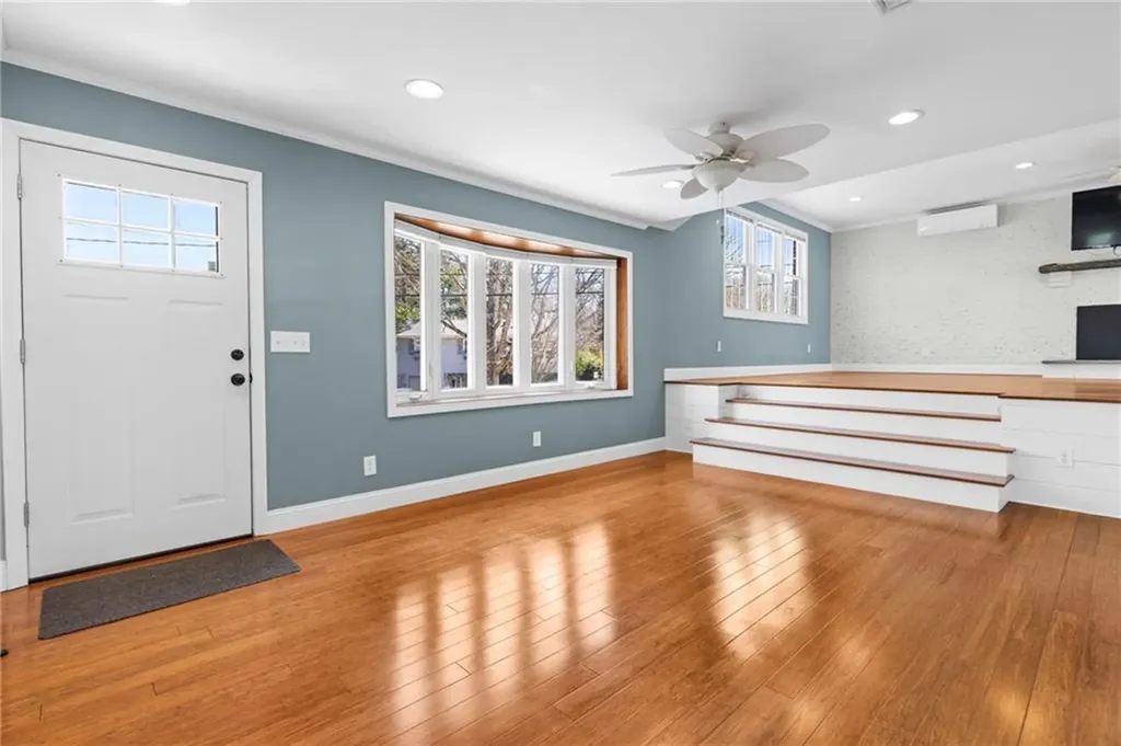 106 Cedar Island Road Narragansett RI 02882