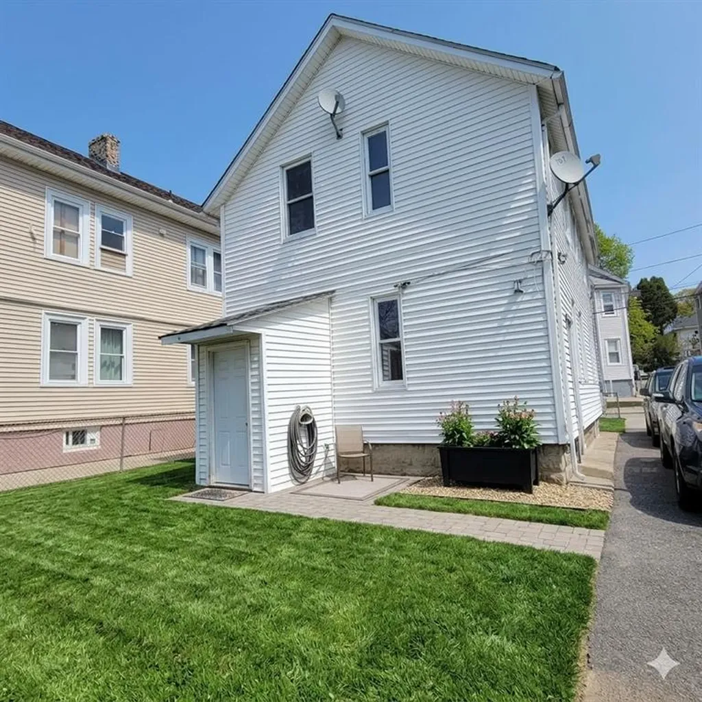 106 Parnell Street Providence RI 02909