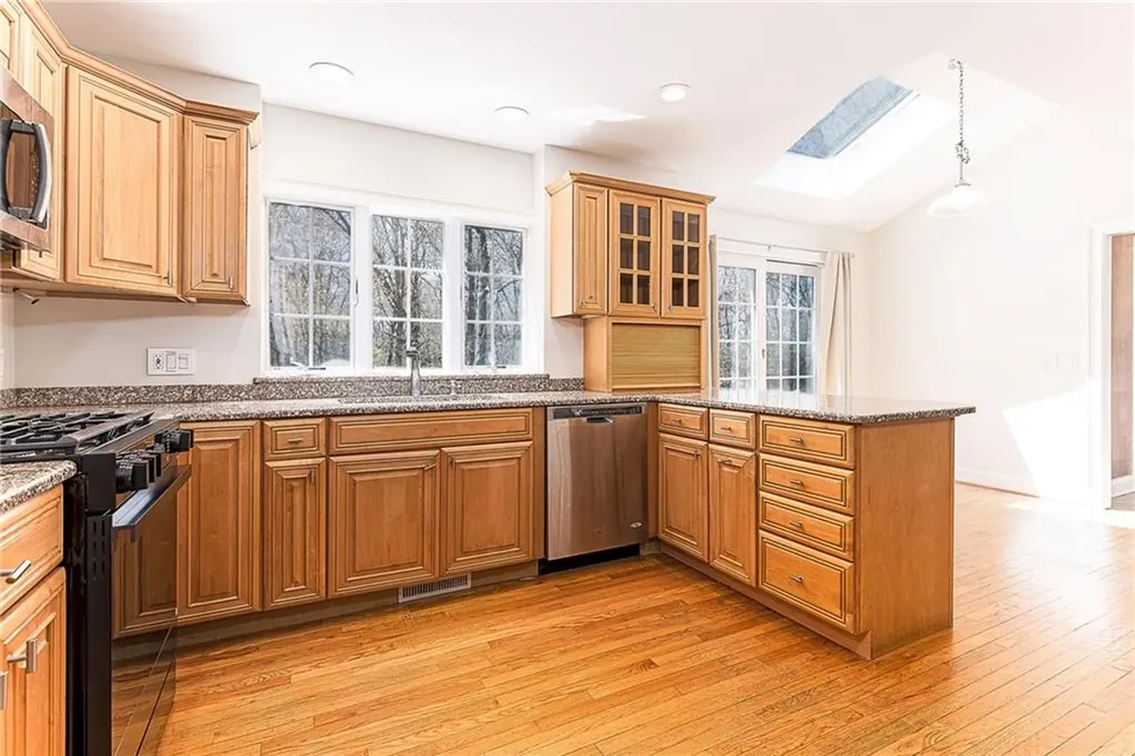 54 Foxridge Circle South Kingstown RI 02879