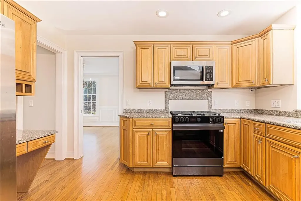 54 Foxridge Circle South Kingstown RI 02879