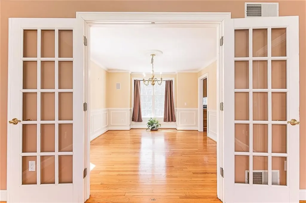 54 Foxridge Circle South Kingstown RI 02879