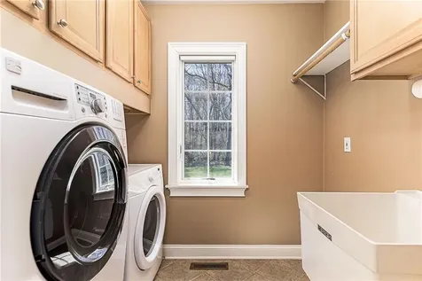54 Foxridge Circle South Kingstown RI 02879