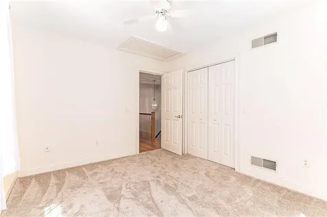 54 Foxridge Circle South Kingstown RI 02879