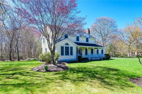 54 Foxridge Circle South Kingstown RI 02879