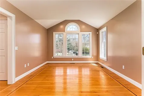 54 Foxridge Circle South Kingstown RI 02879