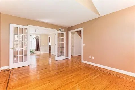 54 Foxridge Circle South Kingstown RI 02879
