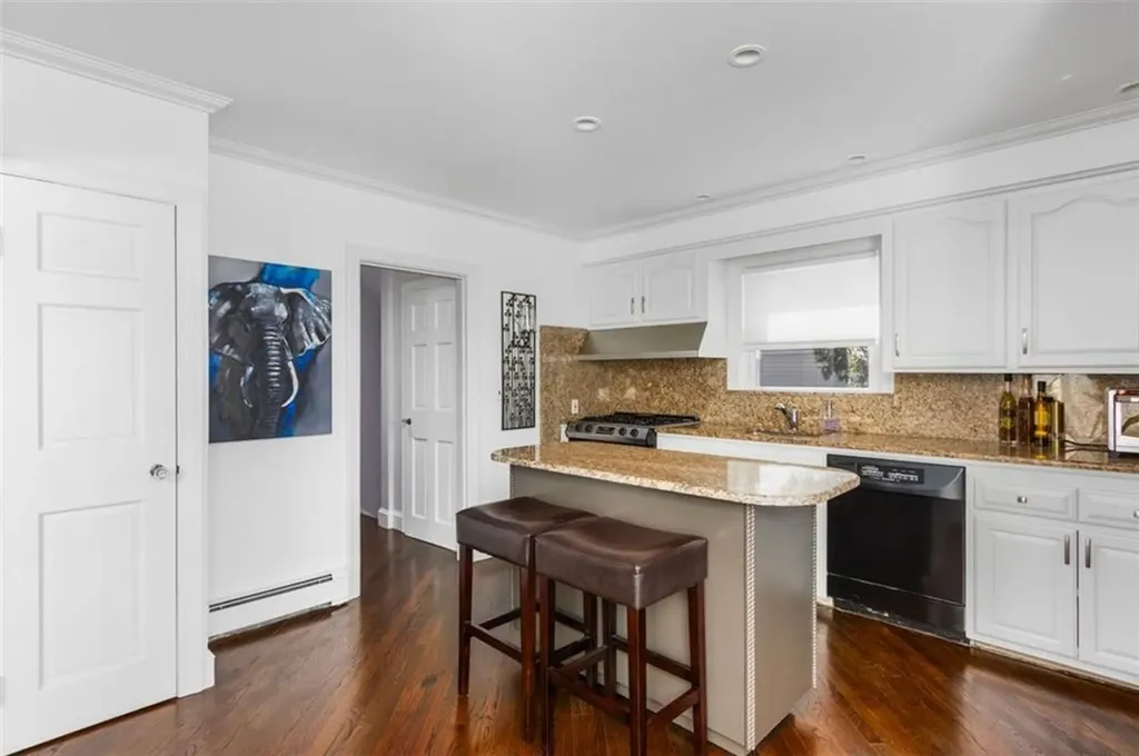 685 Pontiac Avenue Cranston RI 02910
