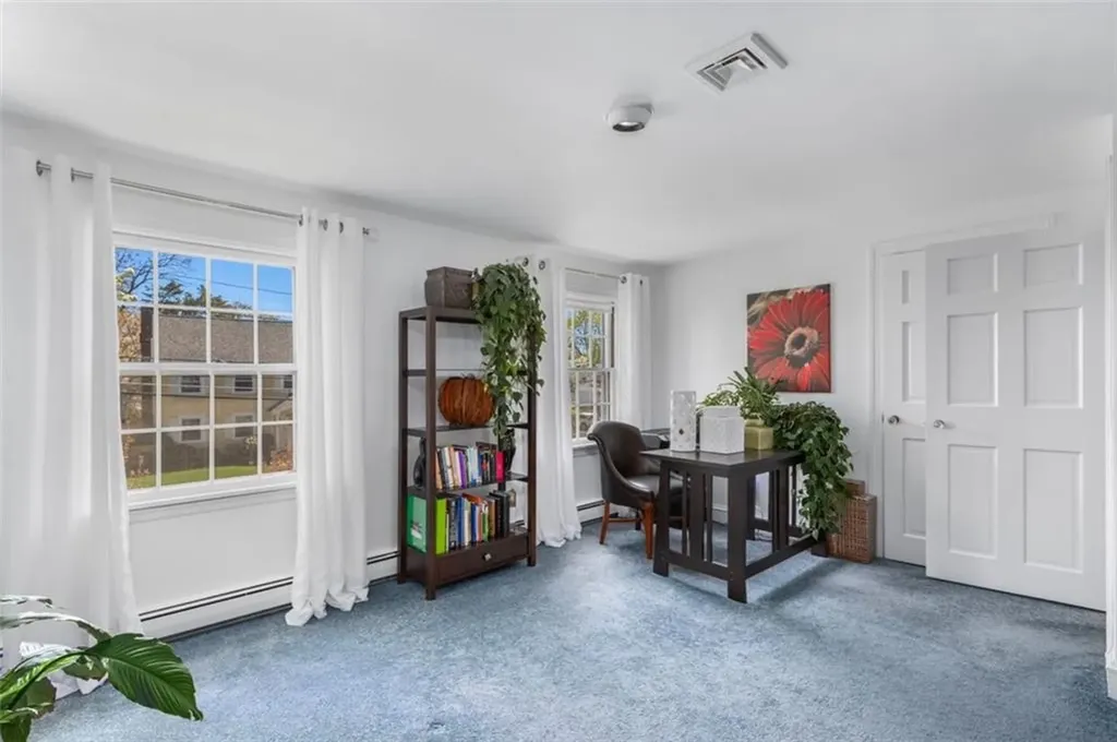 685 Pontiac Avenue Cranston RI 02910