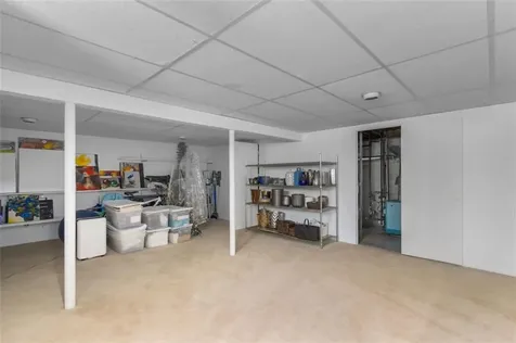 685 Pontiac Avenue Cranston RI 02910