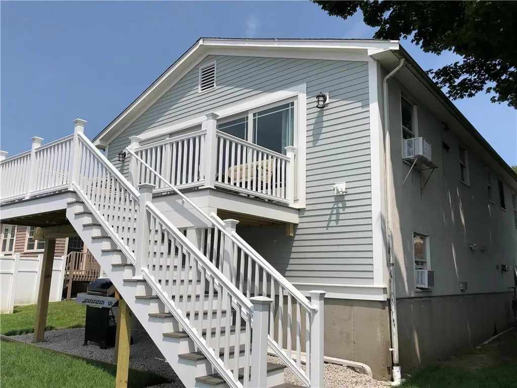 8 Seascape Avenue Middletown RI 02842