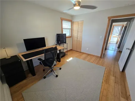 8 Caswell Avenue Newport RI 02840