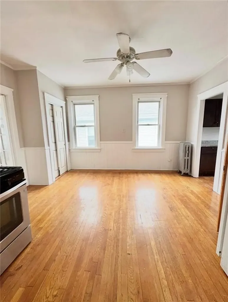 31 33 Richter Street Providence RI 02908