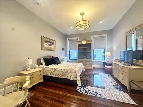10 Young Street Newport RI 02840