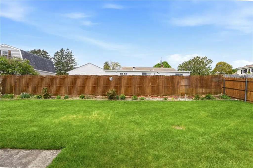 123 Royal Avenue Cranston RI 02920