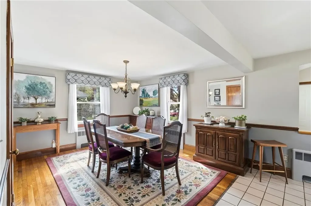 123 Royal Avenue Cranston RI 02920