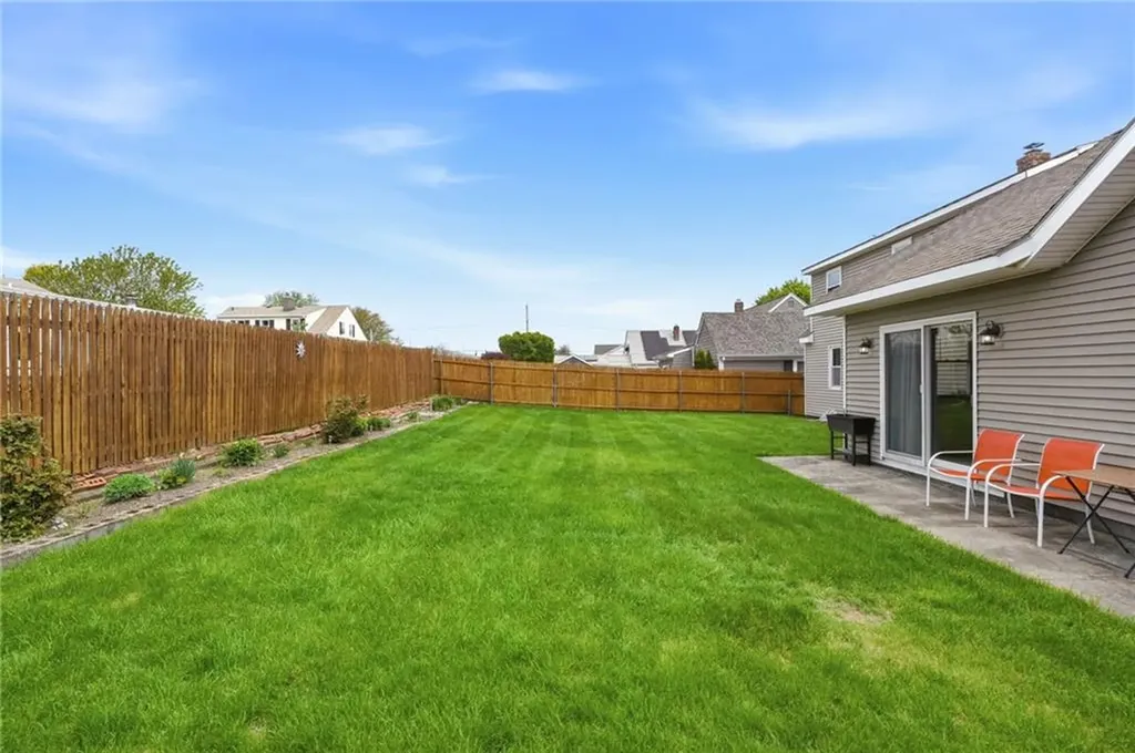 123 Royal Avenue Cranston RI 02920