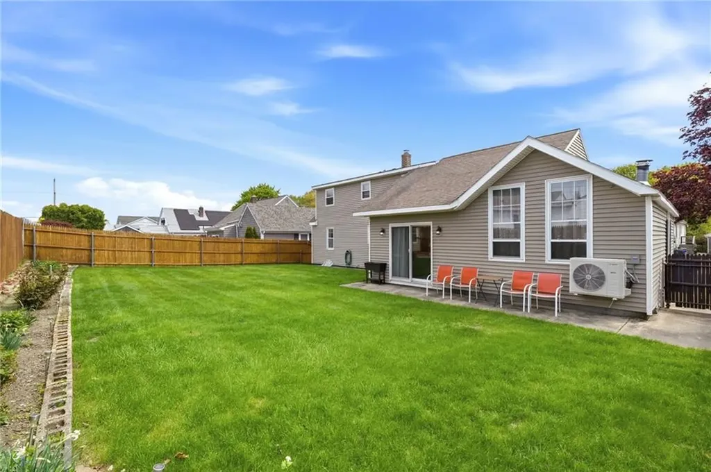 123 Royal Avenue Cranston RI 02920