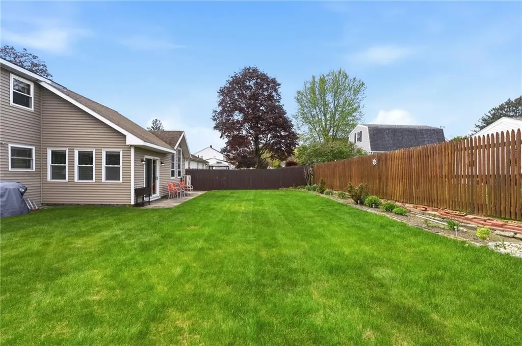123 Royal Avenue Cranston RI 02920