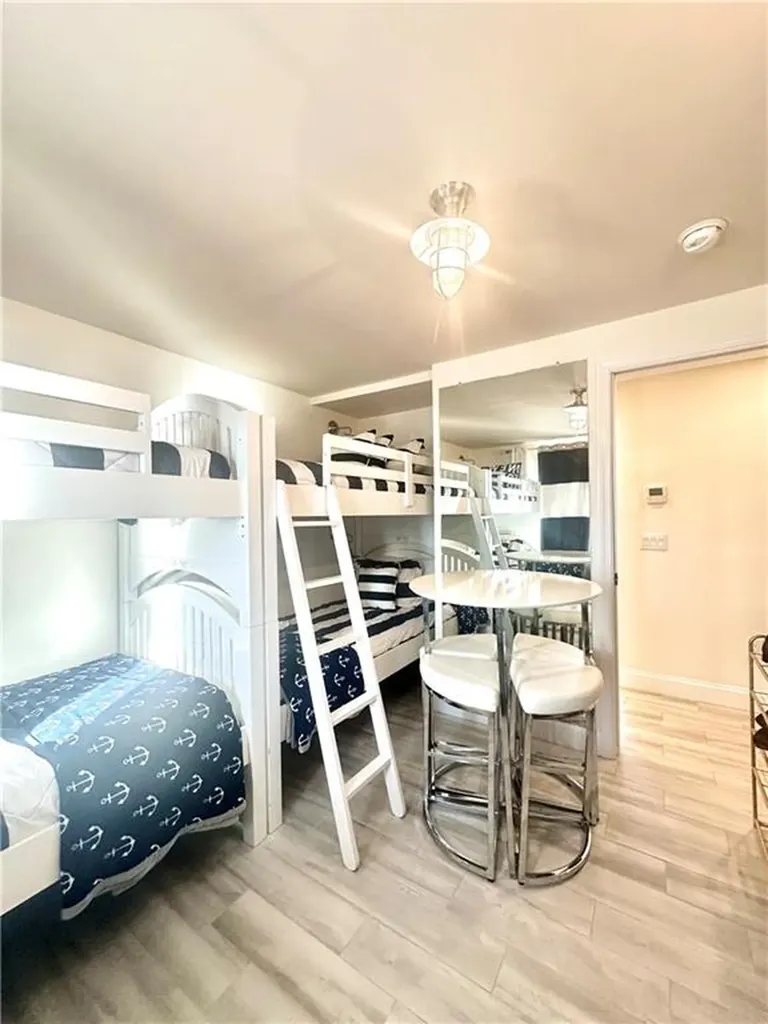 312 America Newport RI 02840
