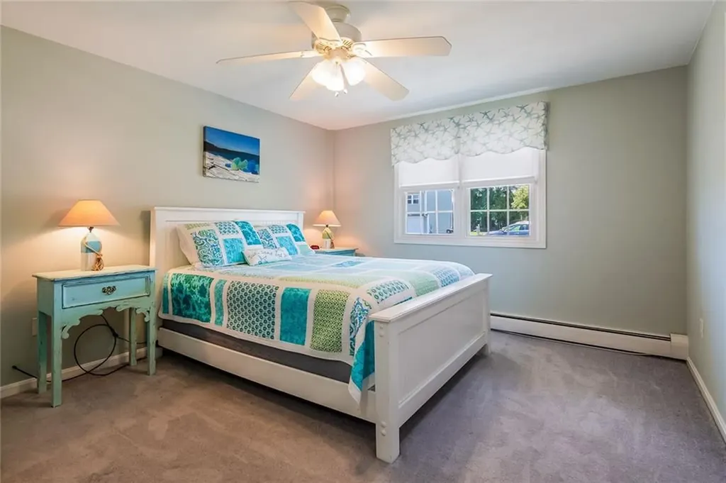 39 Davisville Lane Narragansett RI 02882