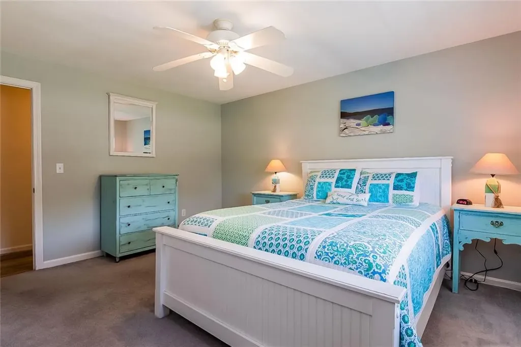 39 Davisville Lane Narragansett RI 02882