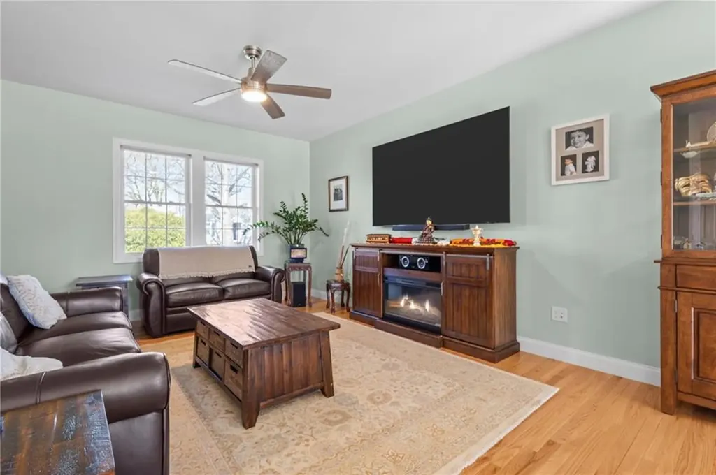 54 Carpenter Street Warwick RI 02886