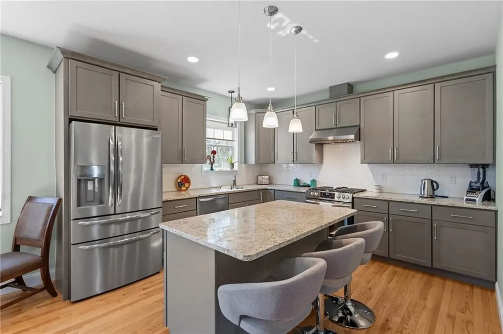 54 Carpenter Street Warwick RI 02886