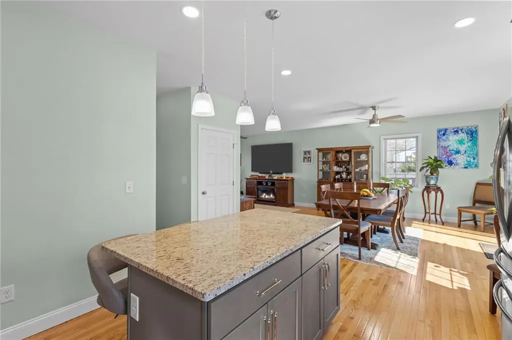 54 Carpenter Street Warwick RI 02886