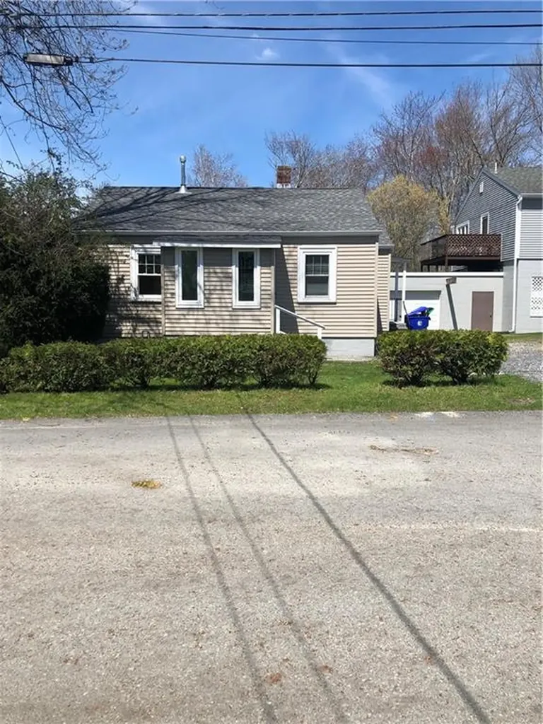 9 Palmer Avenue Warren RI 02885