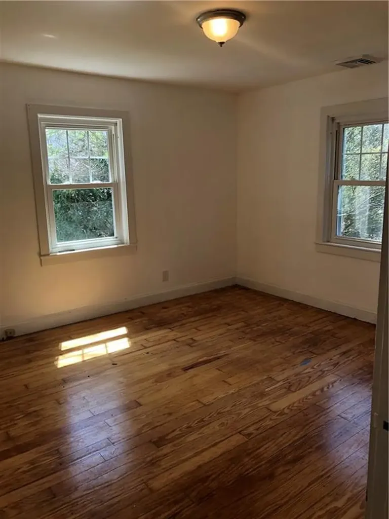 9 Palmer Avenue Warren RI 02885