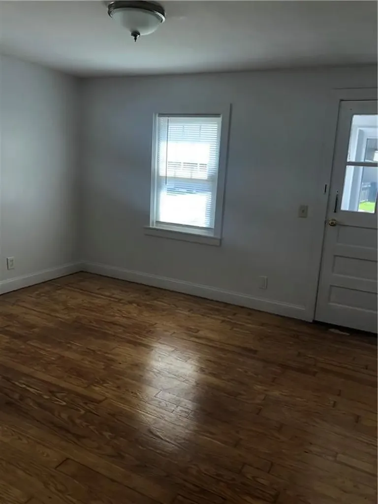 9 Palmer Avenue Warren RI 02885