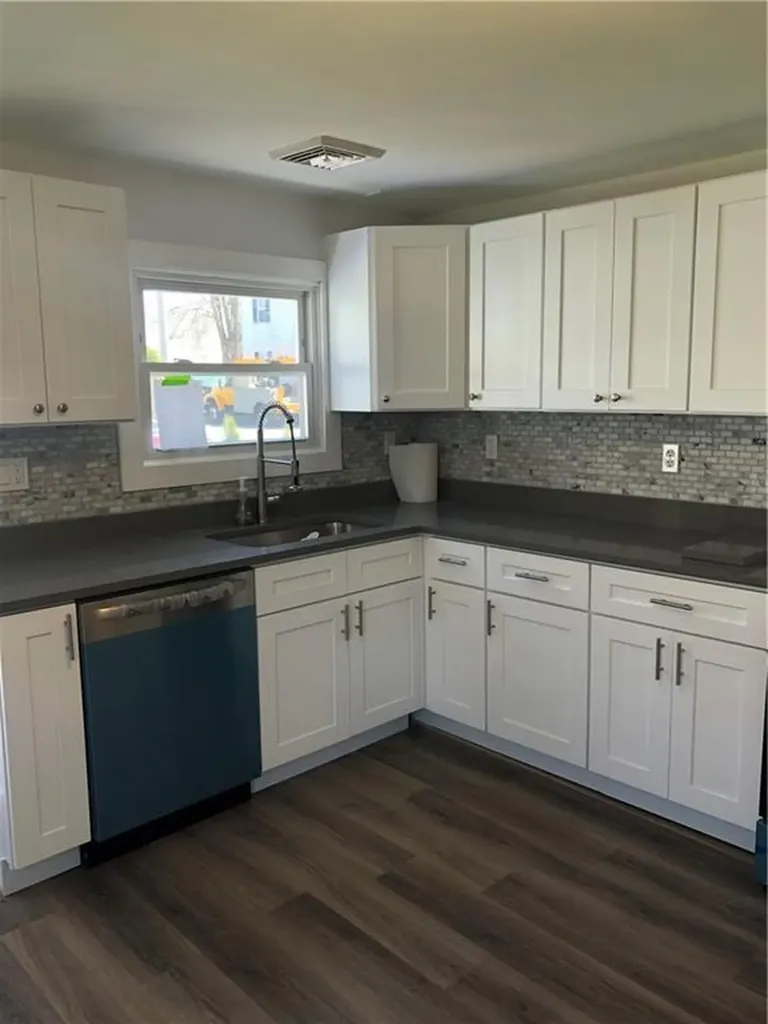 9 Palmer Avenue Warren RI 02885