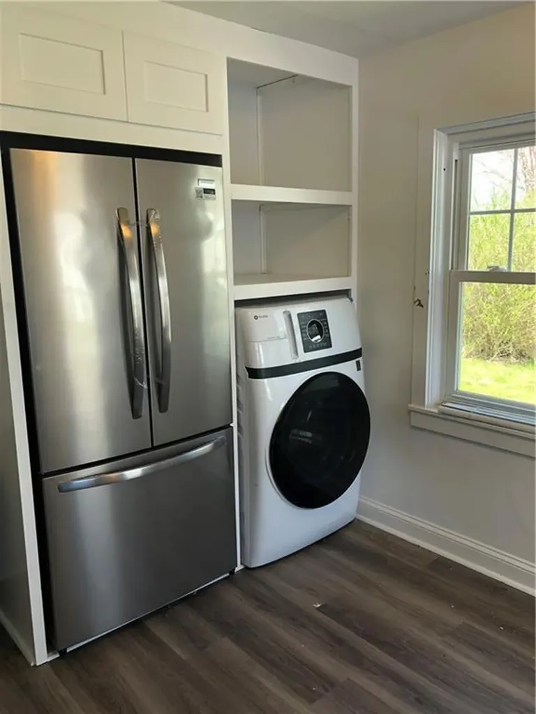 9 Palmer Avenue Warren RI 02885