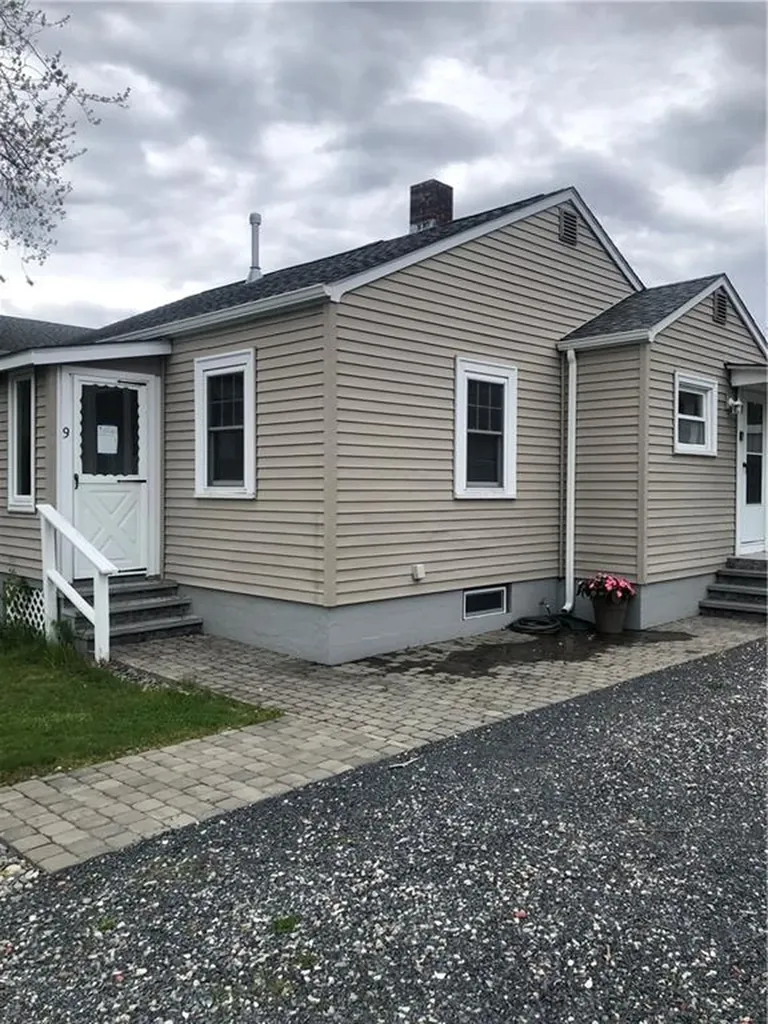 9 Palmer Avenue Warren RI 02885