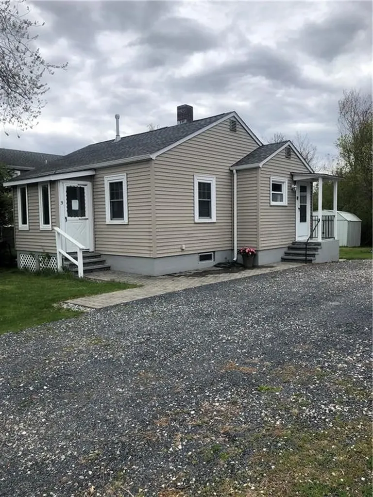 9 Palmer Avenue Warren RI 02885
