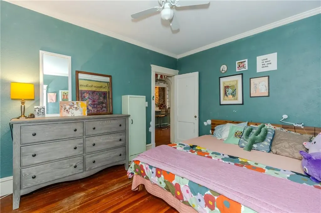 18 Bow Street Cranston RI 02905