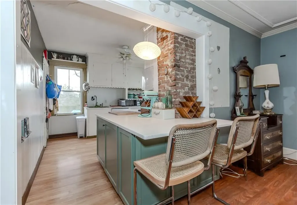 18 Bow Street Cranston RI 02905