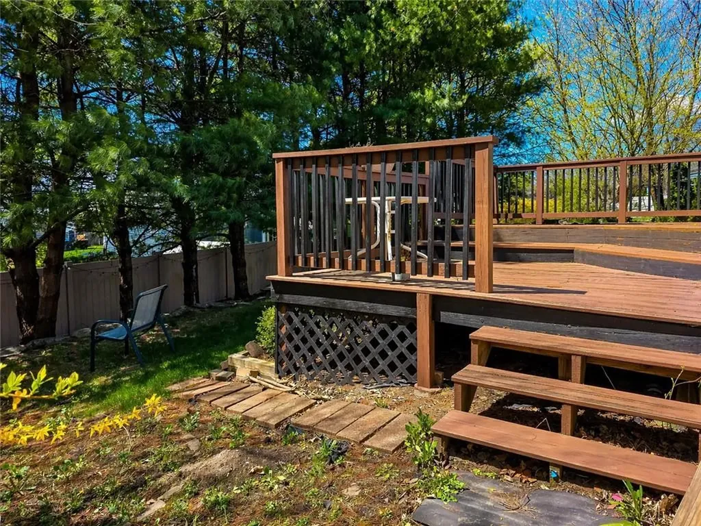 111 Wannamoisett Road East Providence RI 02914