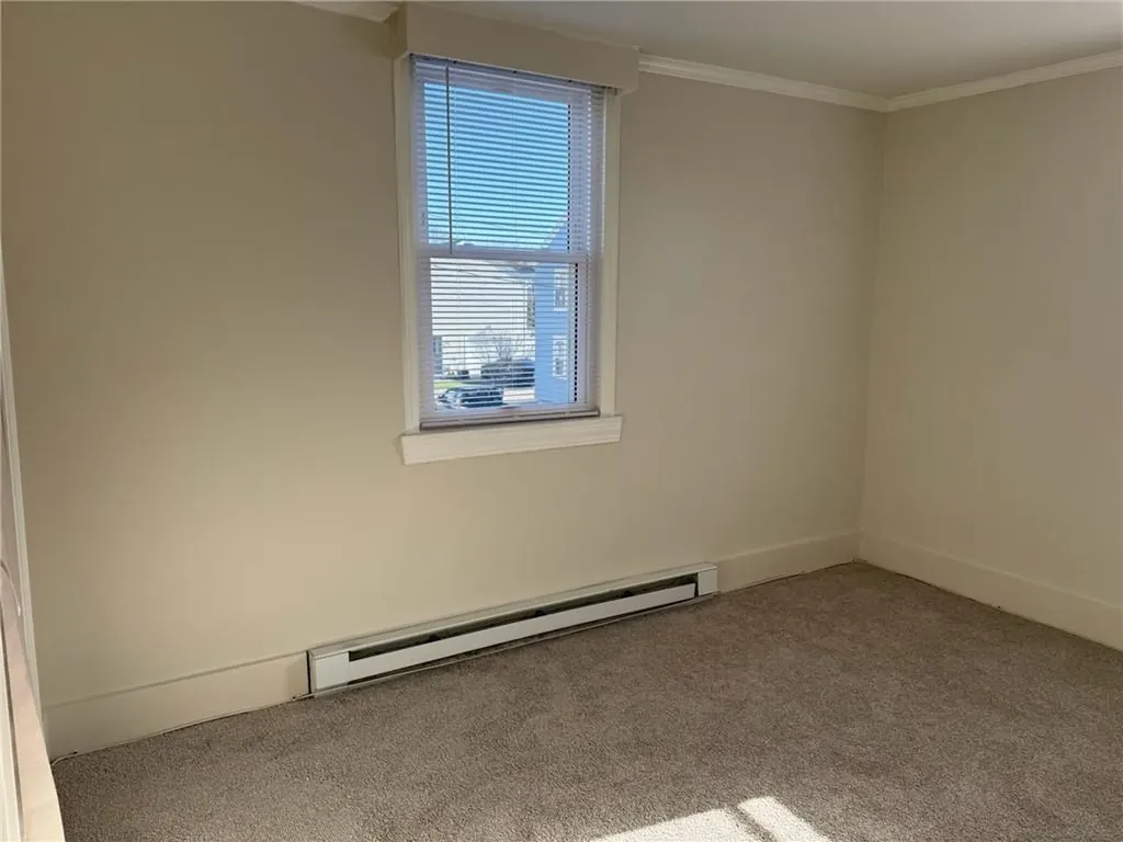 33 Saint Elizabeth Street Bristol RI 02809