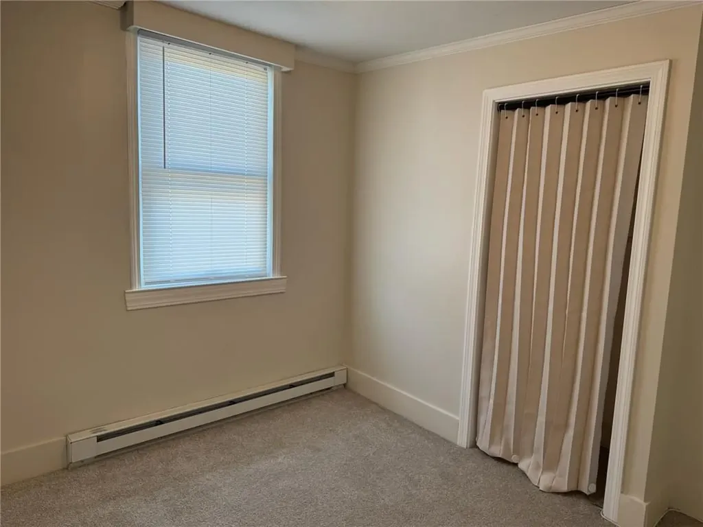 33 Saint Elizabeth Street Bristol RI 02809
