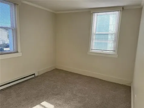 33 Saint Elizabeth Street Bristol RI 02809