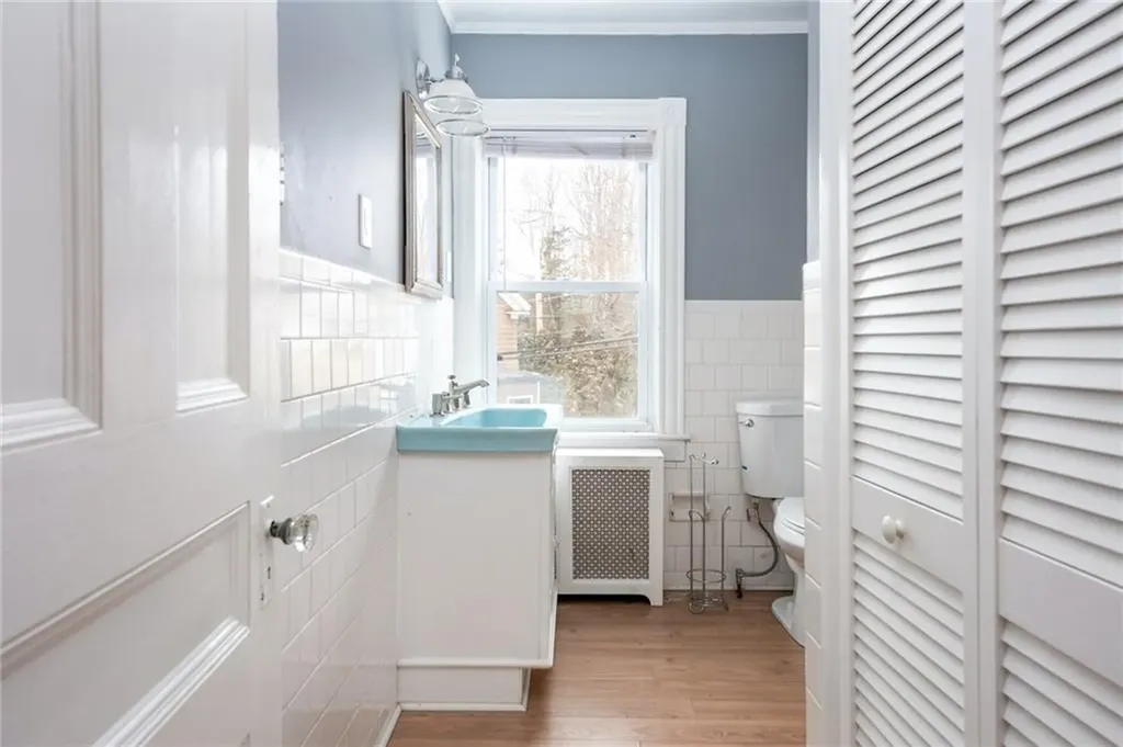 5 Cummings Road Newport RI 02840