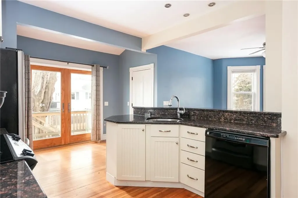 5 Cummings Road Newport RI 02840