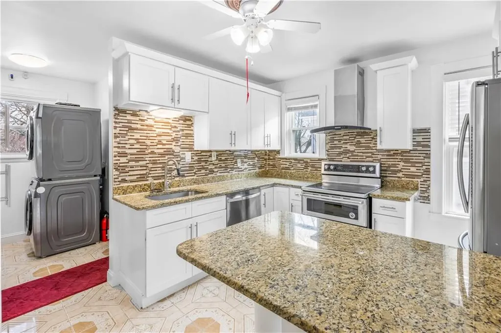 651 653 Pleasant Valley Parkway Providence RI 02908