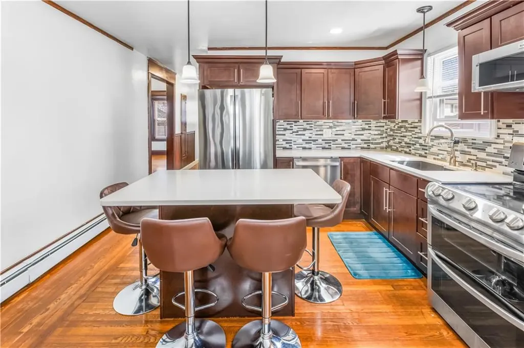651 653 Pleasant Valley Parkway Providence RI 02908