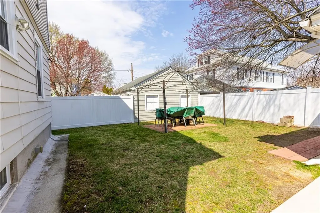 651 653 Pleasant Valley Parkway Providence RI 02908