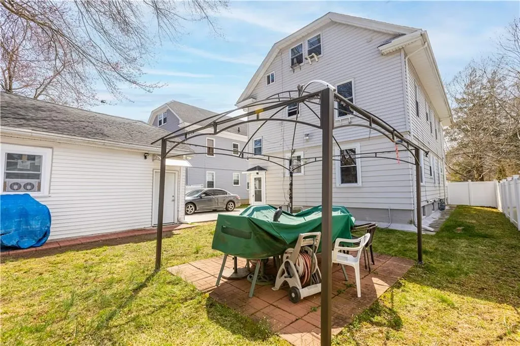 651 653 Pleasant Valley Parkway Providence RI 02908