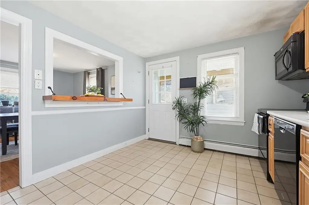 70 East Street West Warwick RI 02893