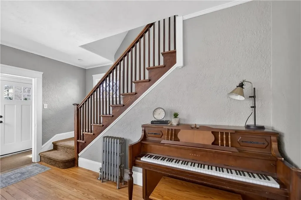 43 Longwood Avenue Providence RI 02908